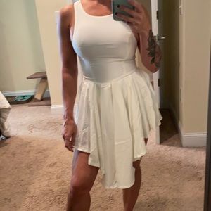 Xenia dress size 4 NWT